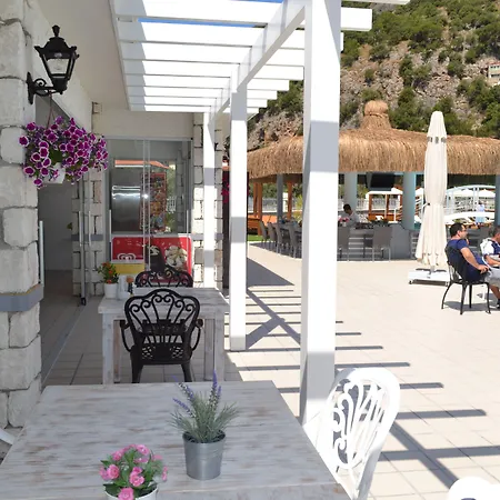 La Boutique Maya מלון